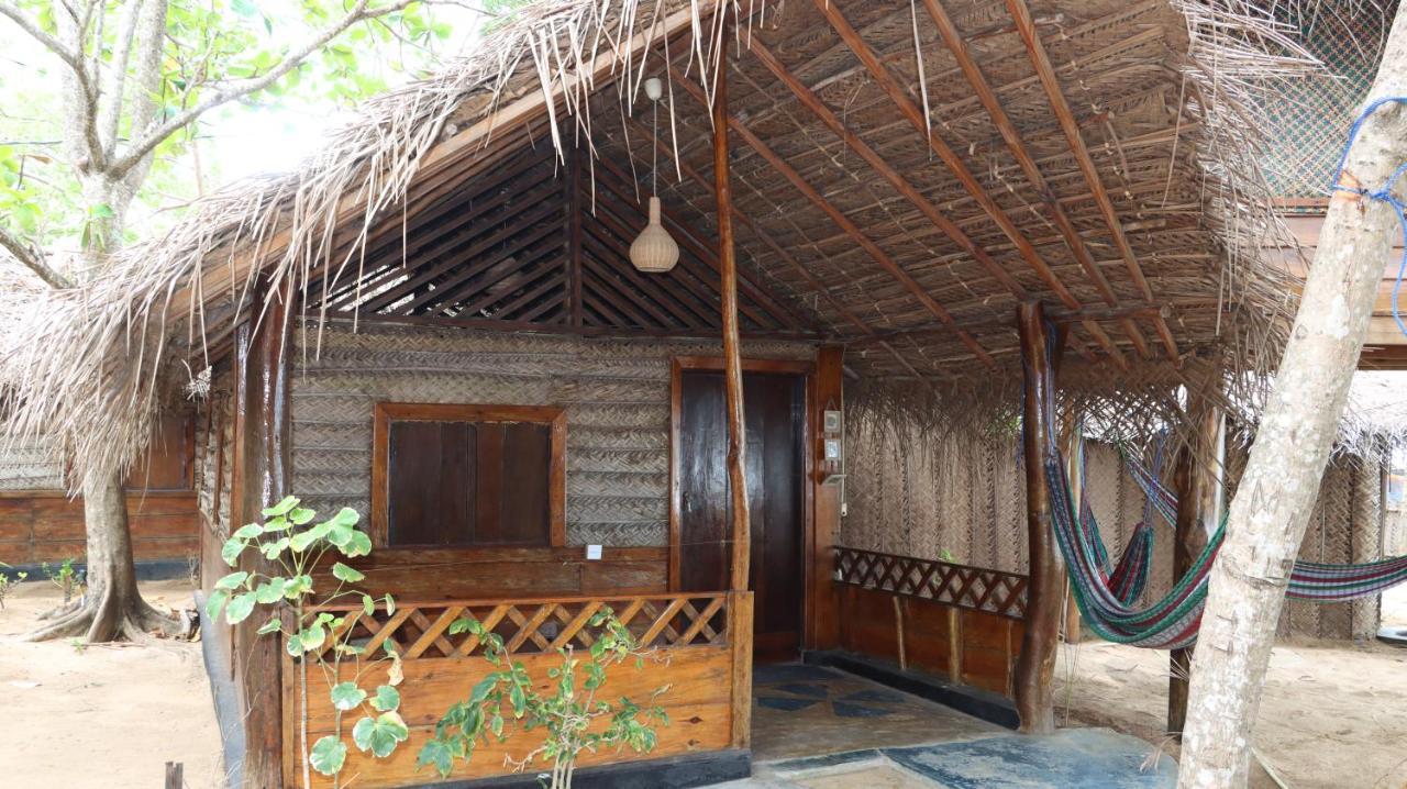 Hotel Watermusic Baie d'Arugam Extérieur photo
