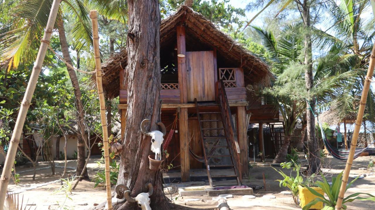 Hotel Watermusic Baie d'Arugam Extérieur photo