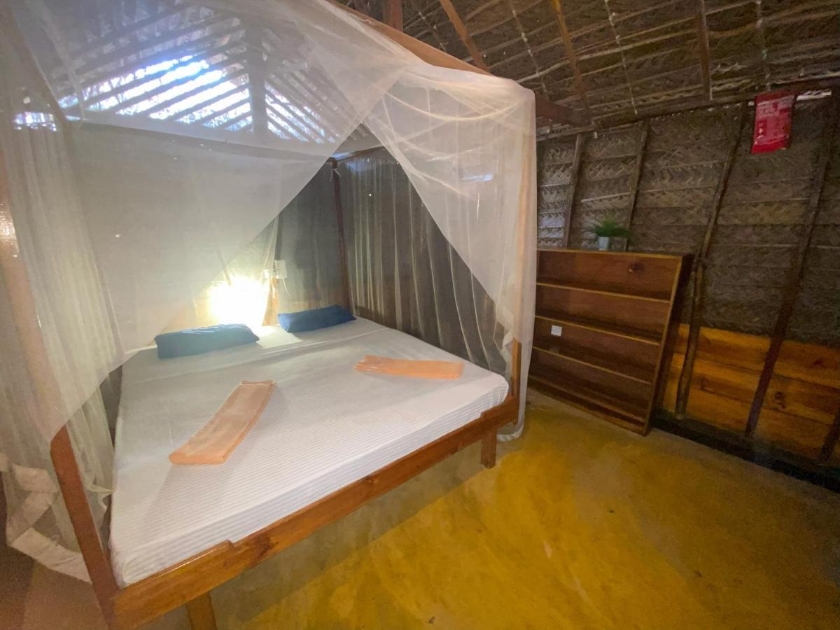 Hotel Watermusic Baie d'Arugam Extérieur photo
