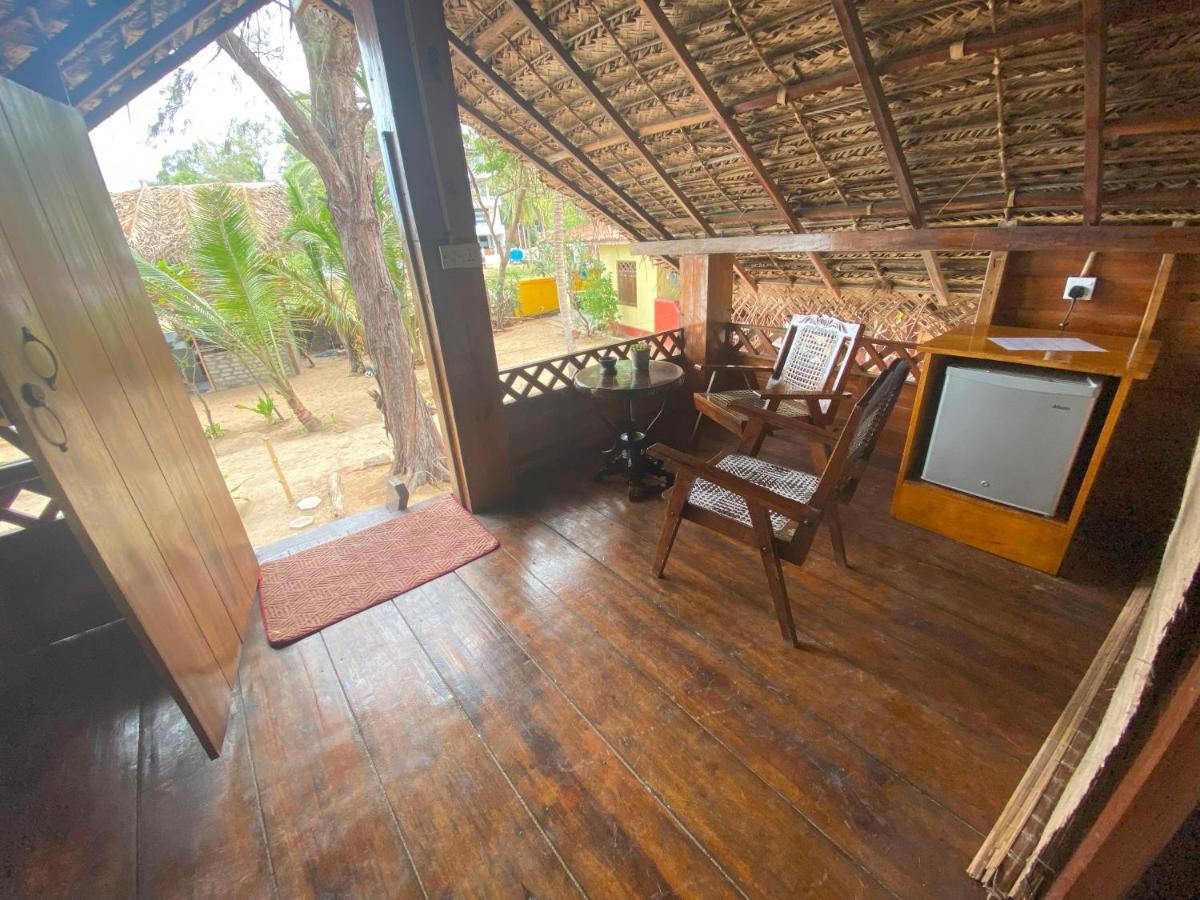 Hotel Watermusic Baie d'Arugam Extérieur photo